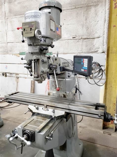 Bridgeport® Series I Standard Knee Mill .
